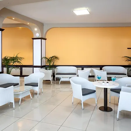 Dragos Del Sur 3* بويرتو دي سانتياغو