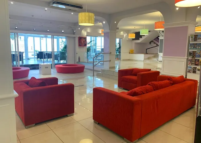 Dragos Del Sur Apartahotel 3*