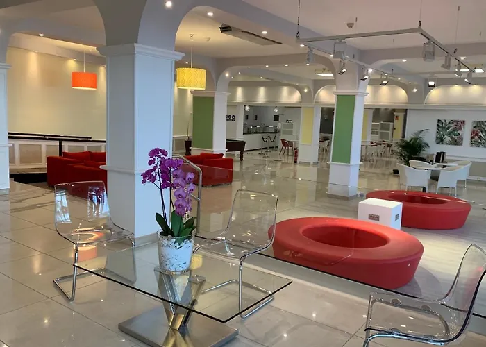 Dragos Del Sur Puerto de Santiago (Tenerife)