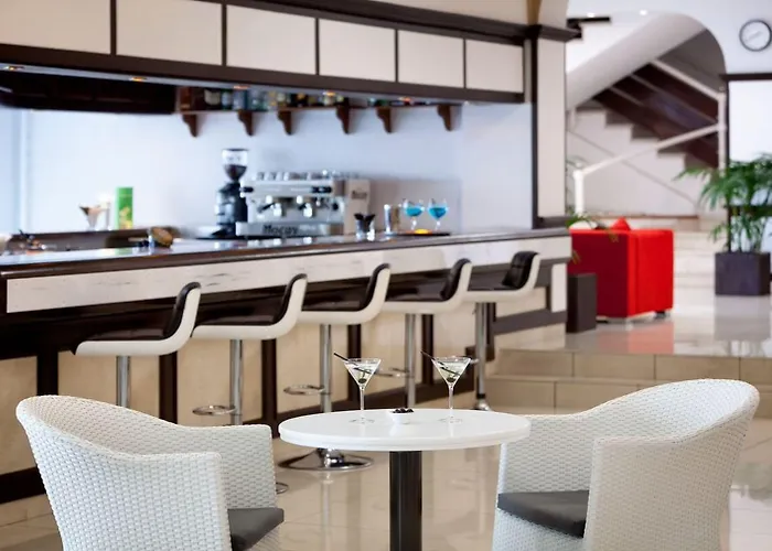 Dragos Del Sur Aparthotel