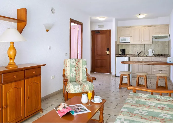 Dragos Del Sur Puerto de Santiago (Tenerife)