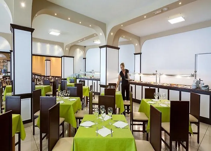 Dragos Del Sur Apartahotel Puerto de Santiago (Tenerife)