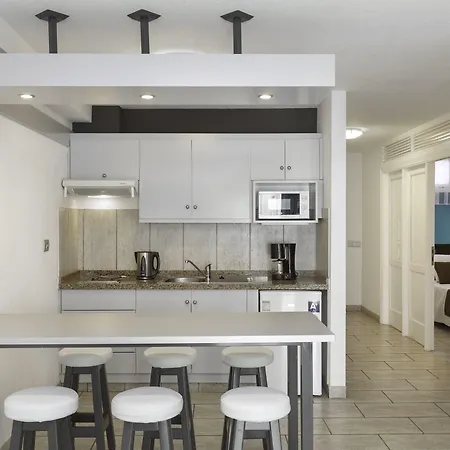 Aparthotel Dragos Del Sur Puerto de Santiago (Tenerife)