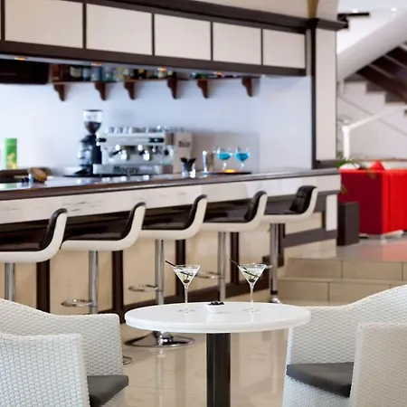 Dragos Del Sur Apart Otel